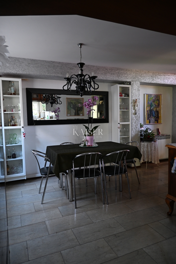 Crikvenica - appartamento con tre camere da letto e ampio giardino