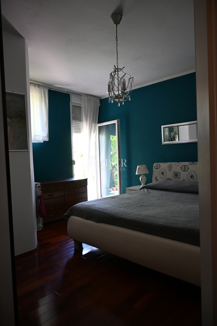 Crikvenica - appartamento con tre camere da letto e ampio giardino