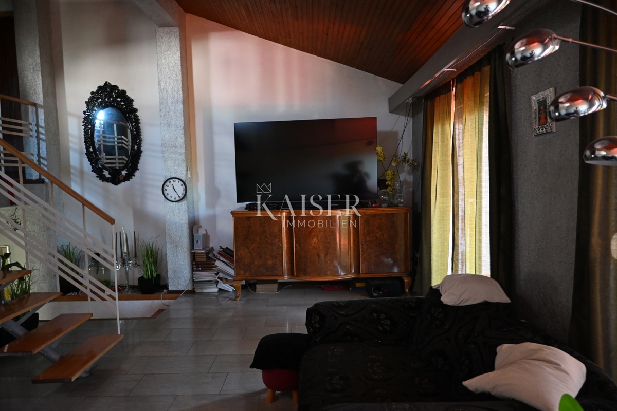 Crikvenica - appartamento con tre camere da letto e ampio giardino