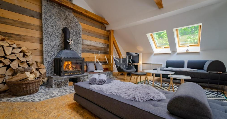 Lokve, casa con 3 appartamenti vicino al lago