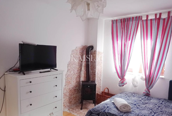 Lokve, casa con 3 appartamenti vicino al lago