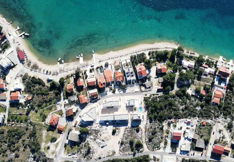 Grebaštica, Sebenico - Spazioso appartamento con tre camere da letto e due grandi logge, a 100 m dal mare