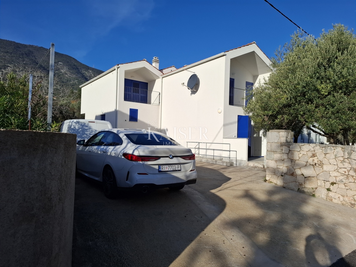 Isola di Lussino, Nerezine, appartamento duplex con vista mare