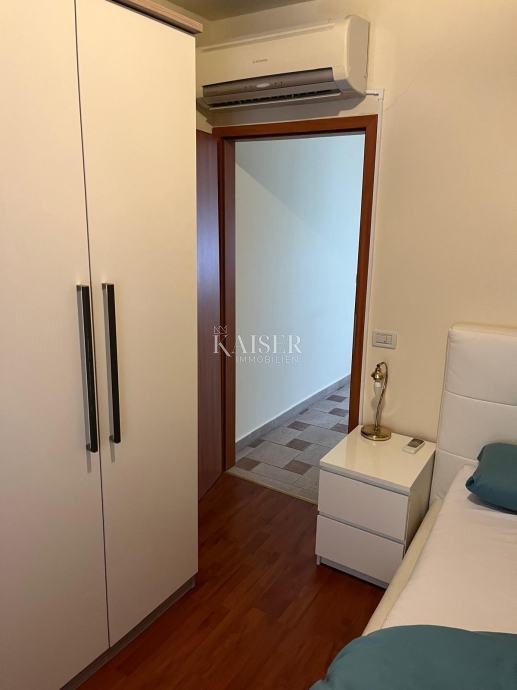 Istria, Parenzo - appartamento con due camere da letto in centro, a 100 m dal mare