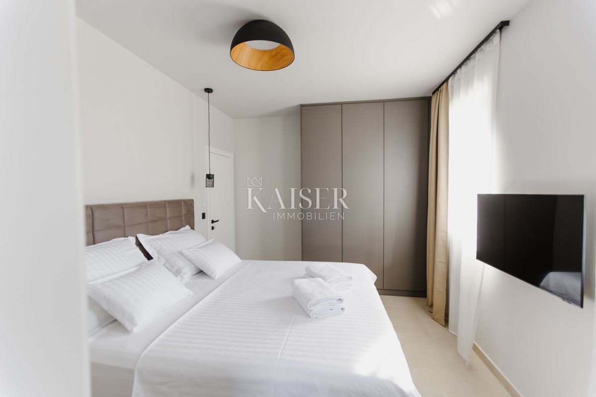 Isola di Pag - casa di nuova costruzione a 300 m dal mare