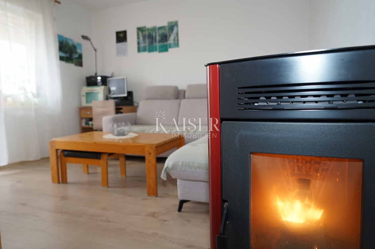 Istria - Parenzo, appartamento con 2 camere da letto, posizione eccellente, a 400 m dal mare