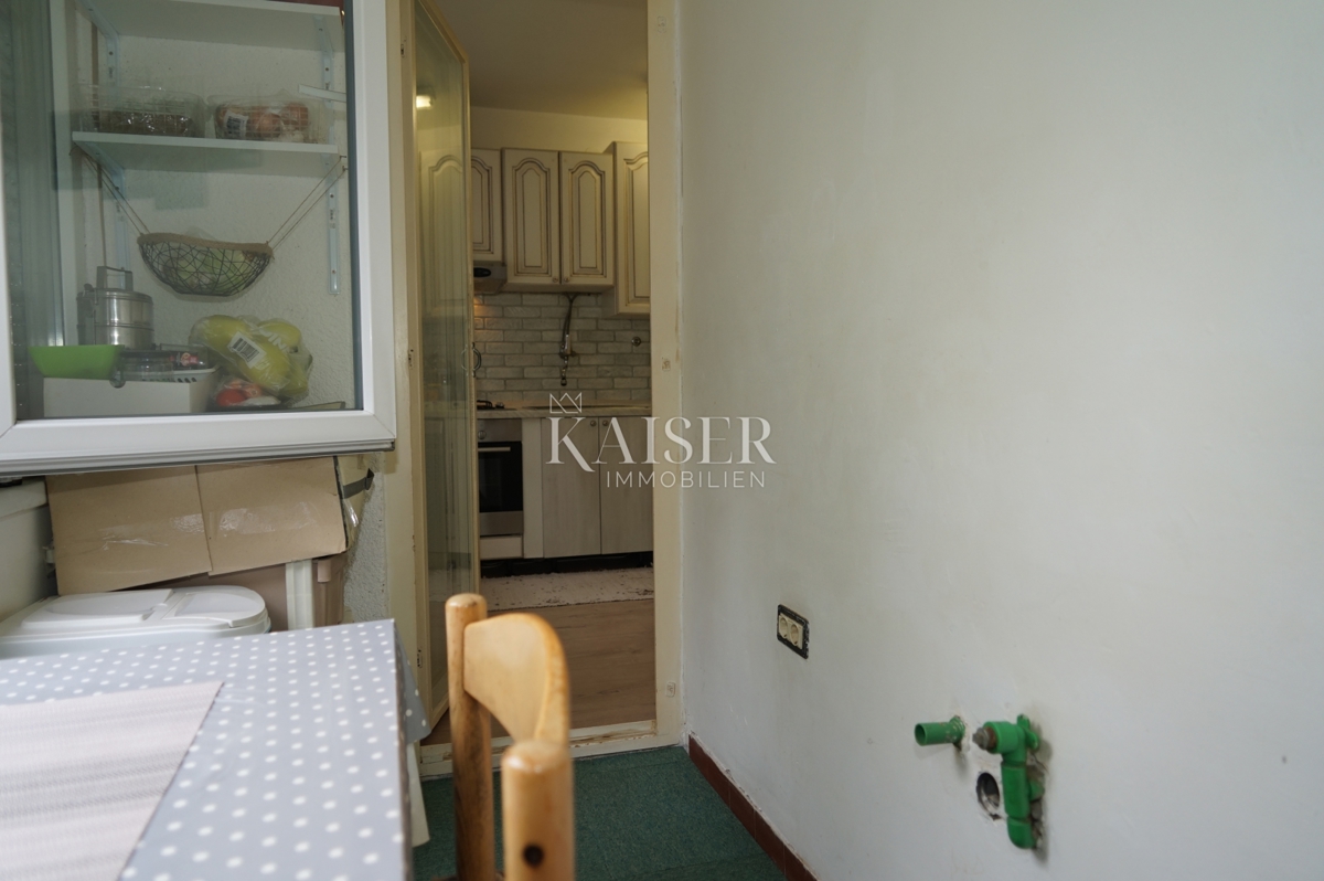 Istria - Parenzo, appartamento con 2 camere da letto, posizione eccellente, a 400 m dal mare