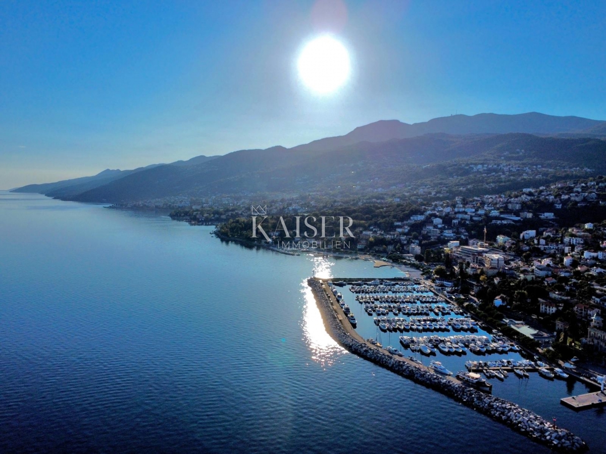 Opatiuja - Ičiči, appartamento - Eleganza mediterranea con vista mare