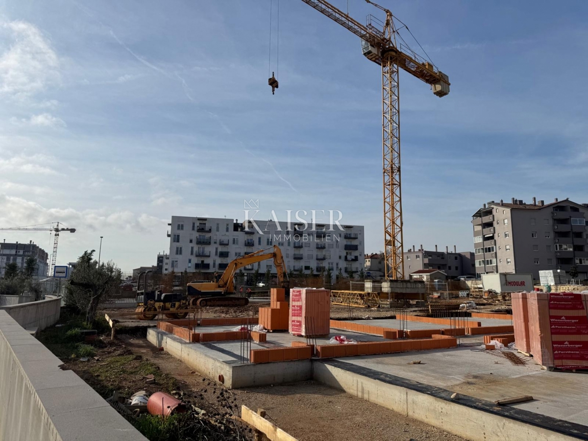 Istria, Pola - appartamento con una camera da letto 42m² con balcone