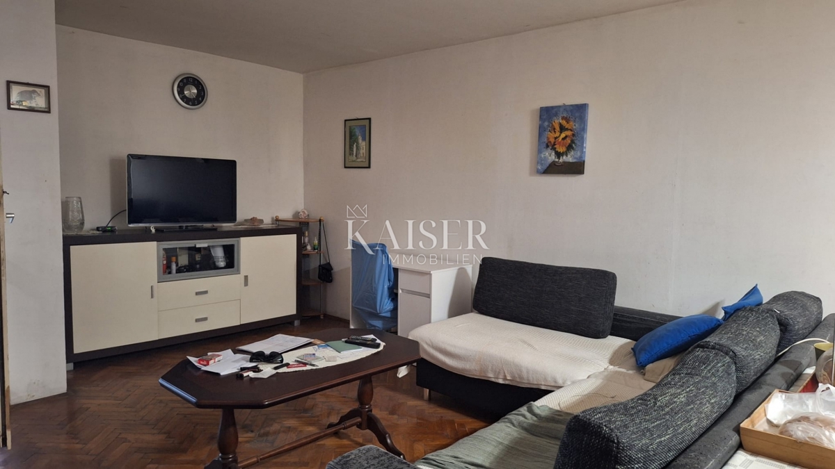 Crikvenica - appartamento al piano terra, 2 camere da letto + soggiorno, a 200 metri dal mare con terrazza