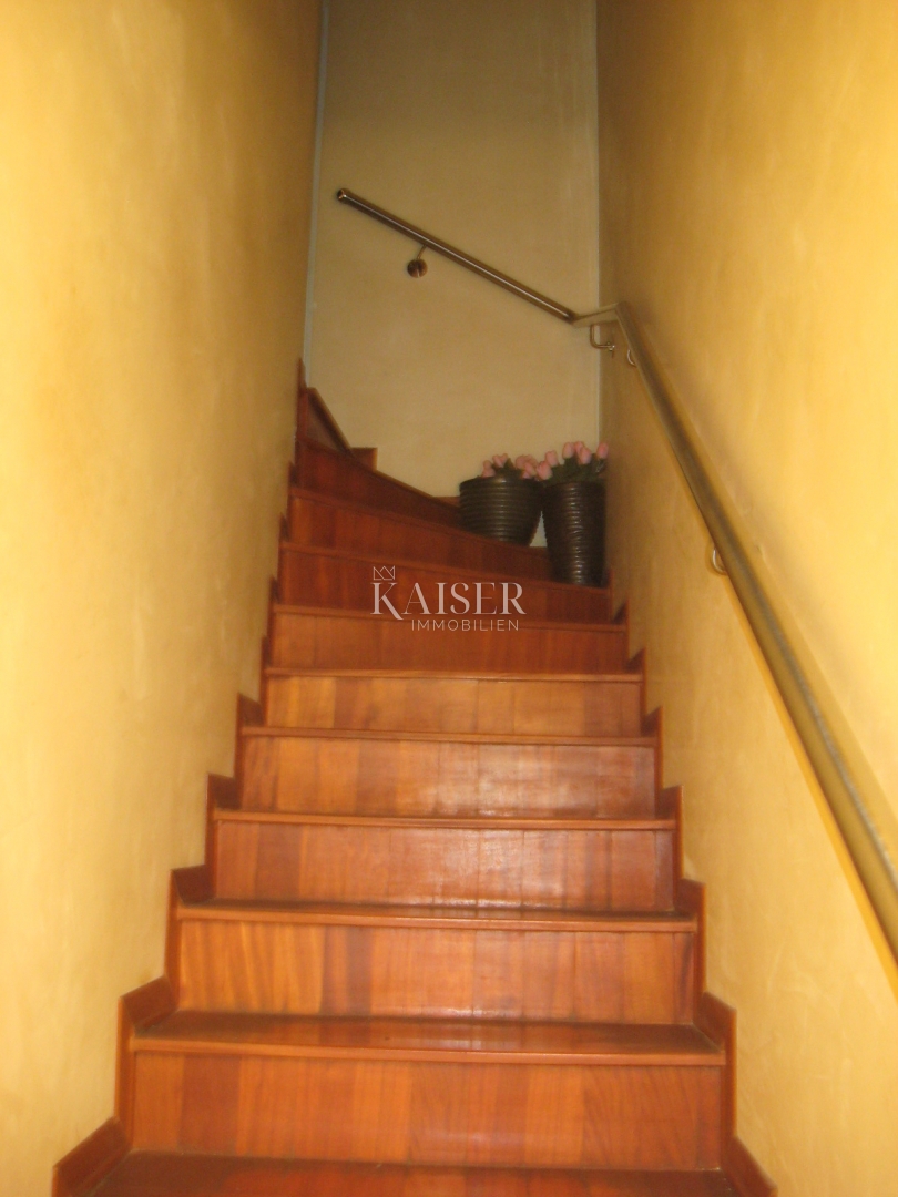 Istria - Parenzo, casa vicino al mare, la posizione più ambita della città.