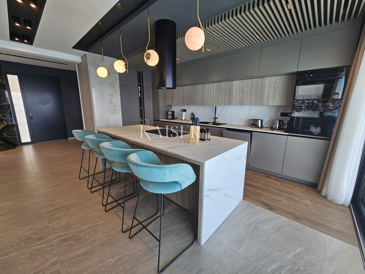 Abbazia, dintorni - villa di lusso 340m2 con piscina