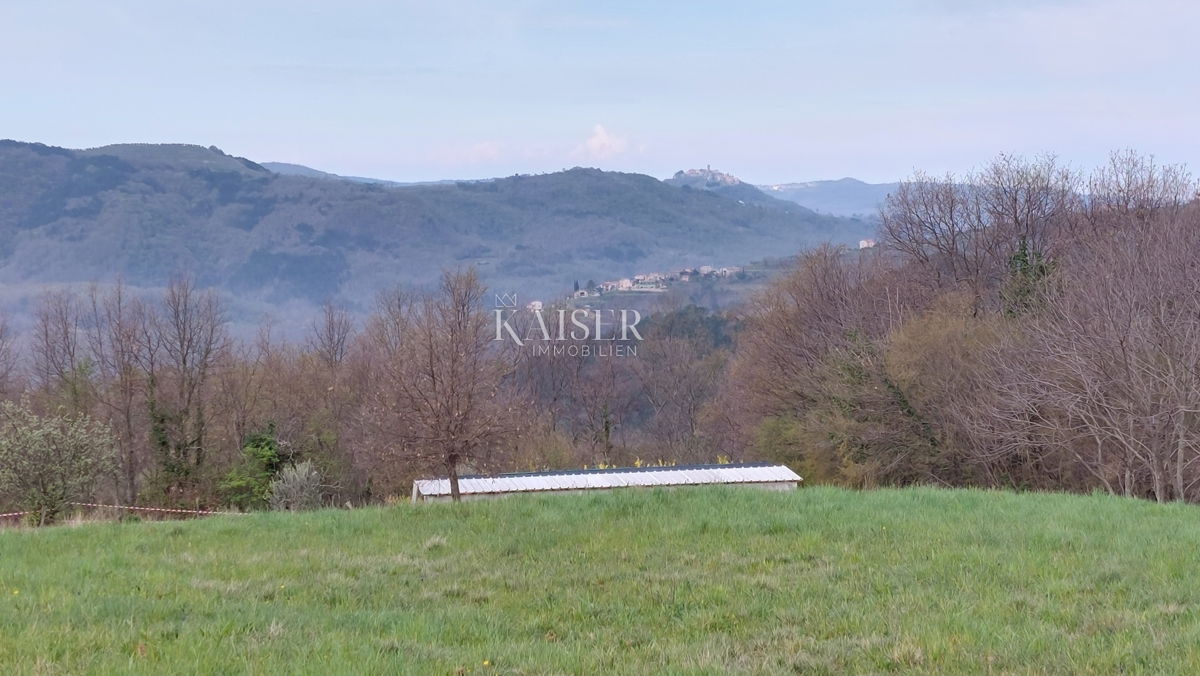 Земля під забудову Motovun, 2.150m2