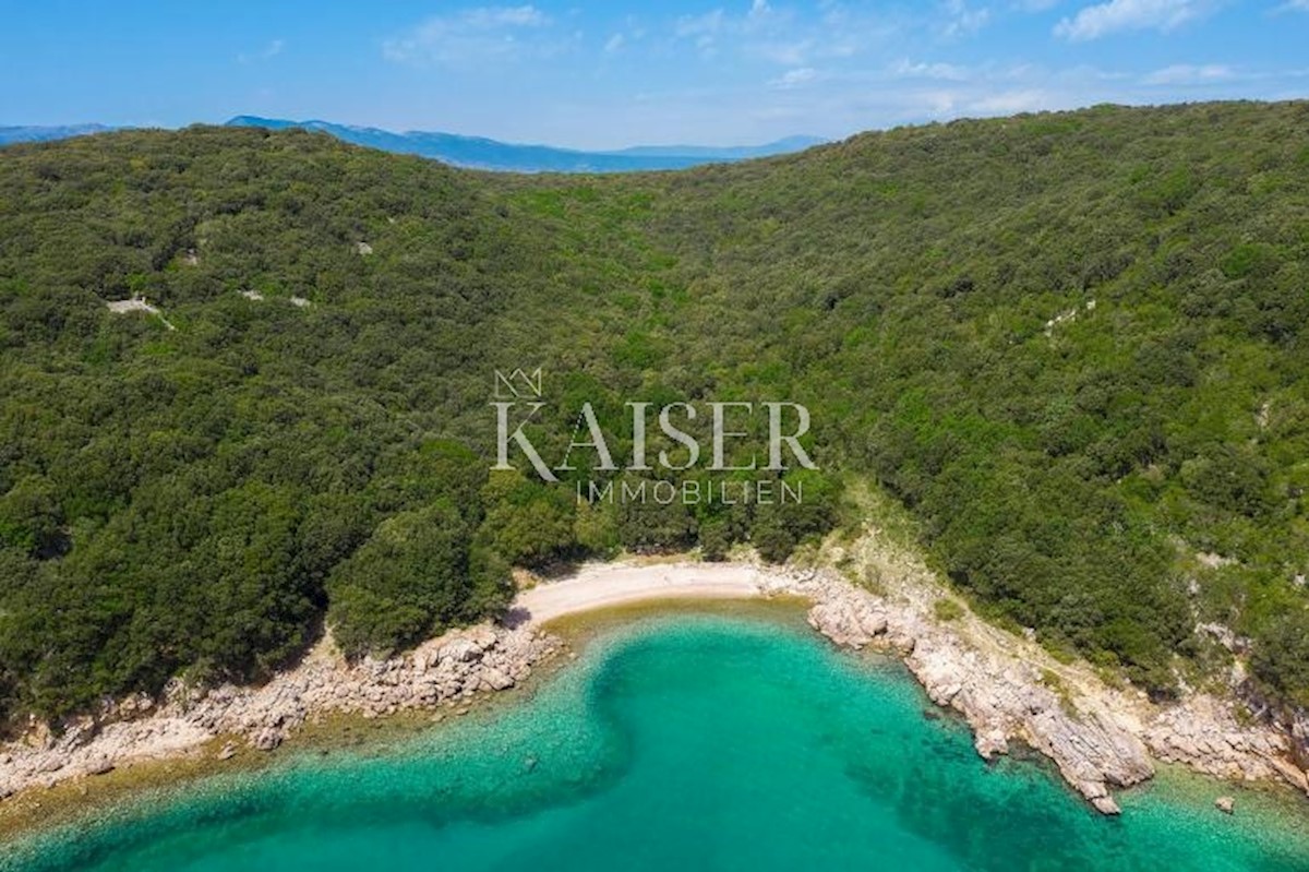 Isola di Krk - terreno agricolo a 150 m dal mare