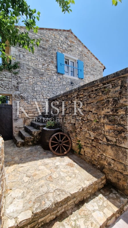 Istria - Lovreč, villa istriana autoctona con tenuta