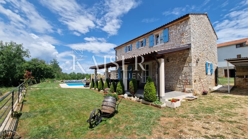 Istria - Lovreč, villa istriana autoctona con tenuta
