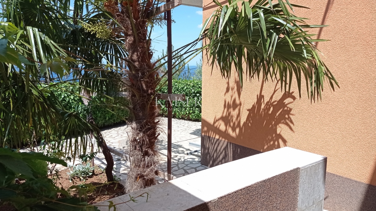 Senj, casa con una bellissima vista