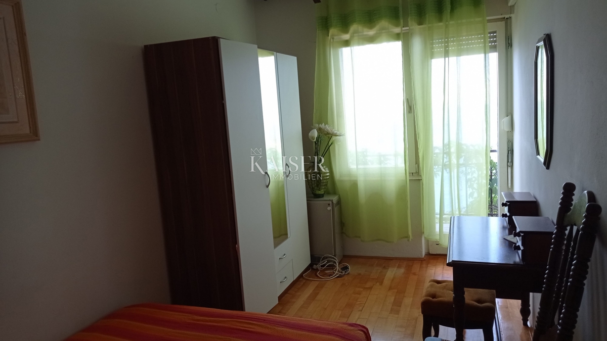 Senj, casa con una bellissima vista