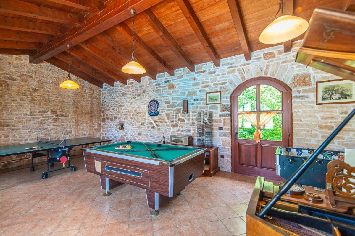 Istria - Gimino - villa in pietra con piscina, 350 m2