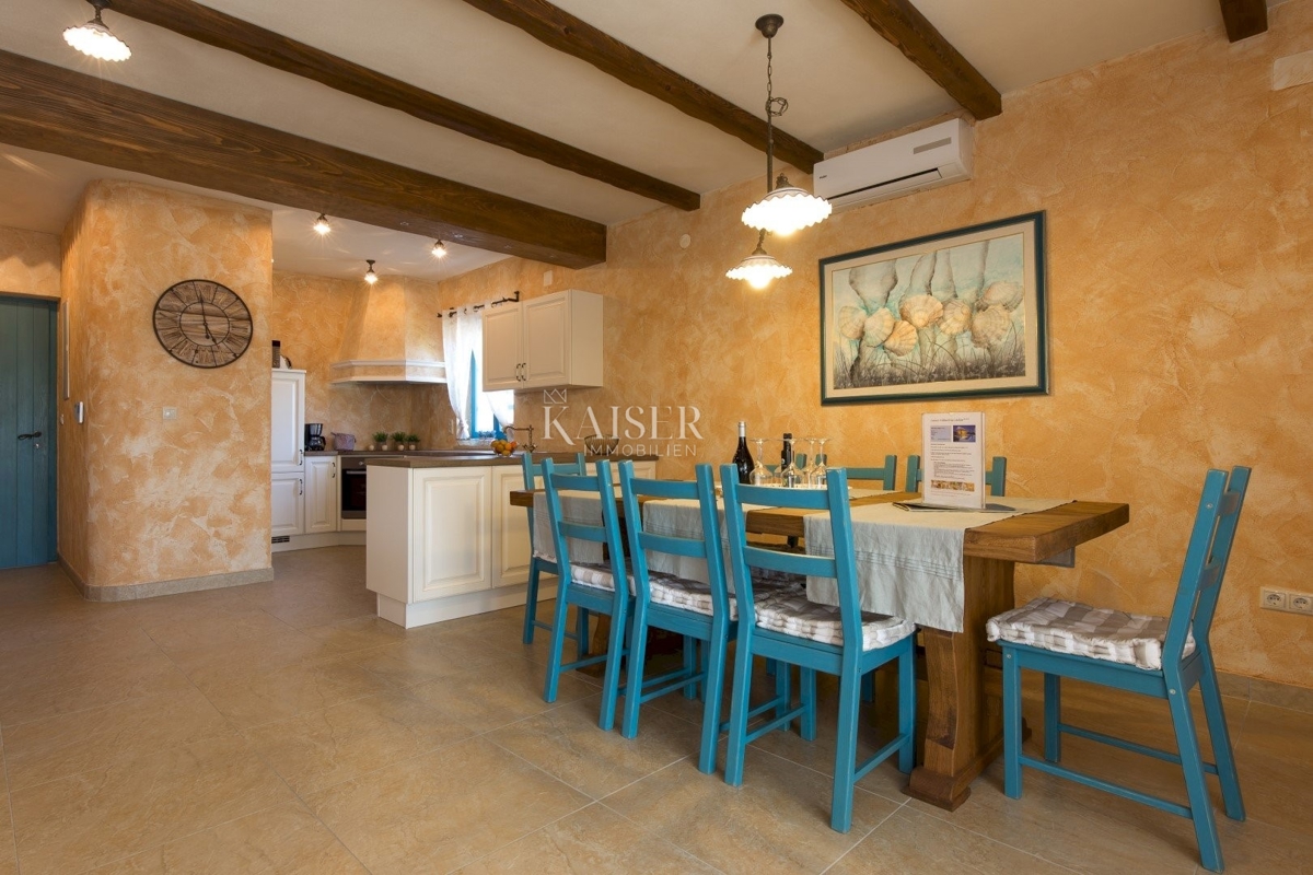 Isola di Krk, Dobrinj, dintorni - villa di lusso 181m2