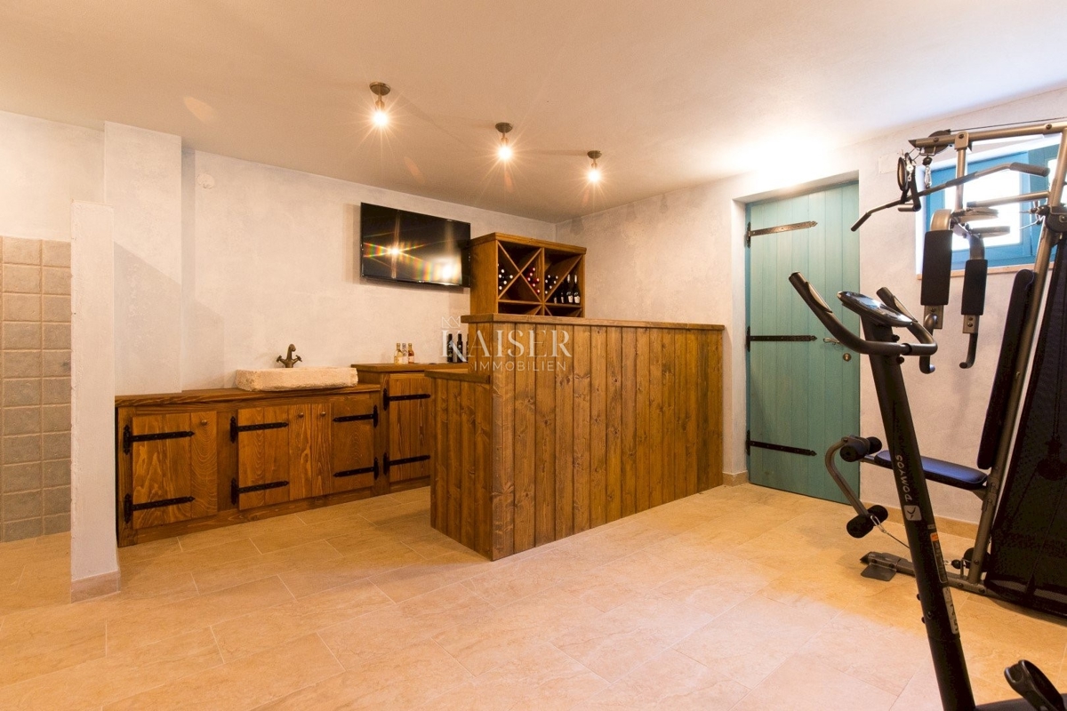 Isola di Krk, Dobrinj, dintorni - villa di lusso 181m2