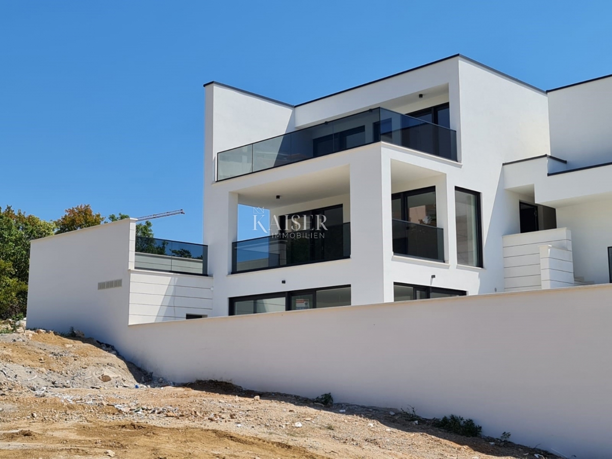 Crikvenica - lussuoso bilocale con vista panoramica