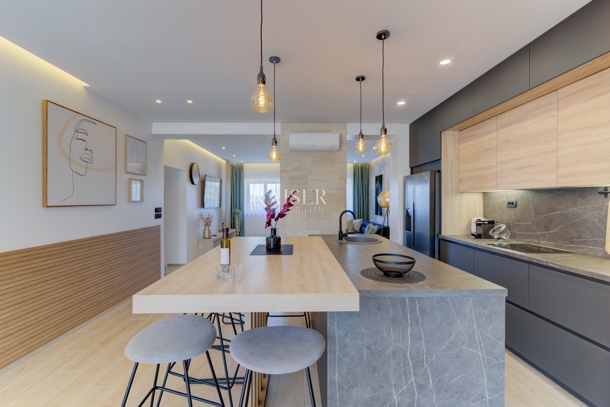 Ville Novi Vinodolski, 302m2