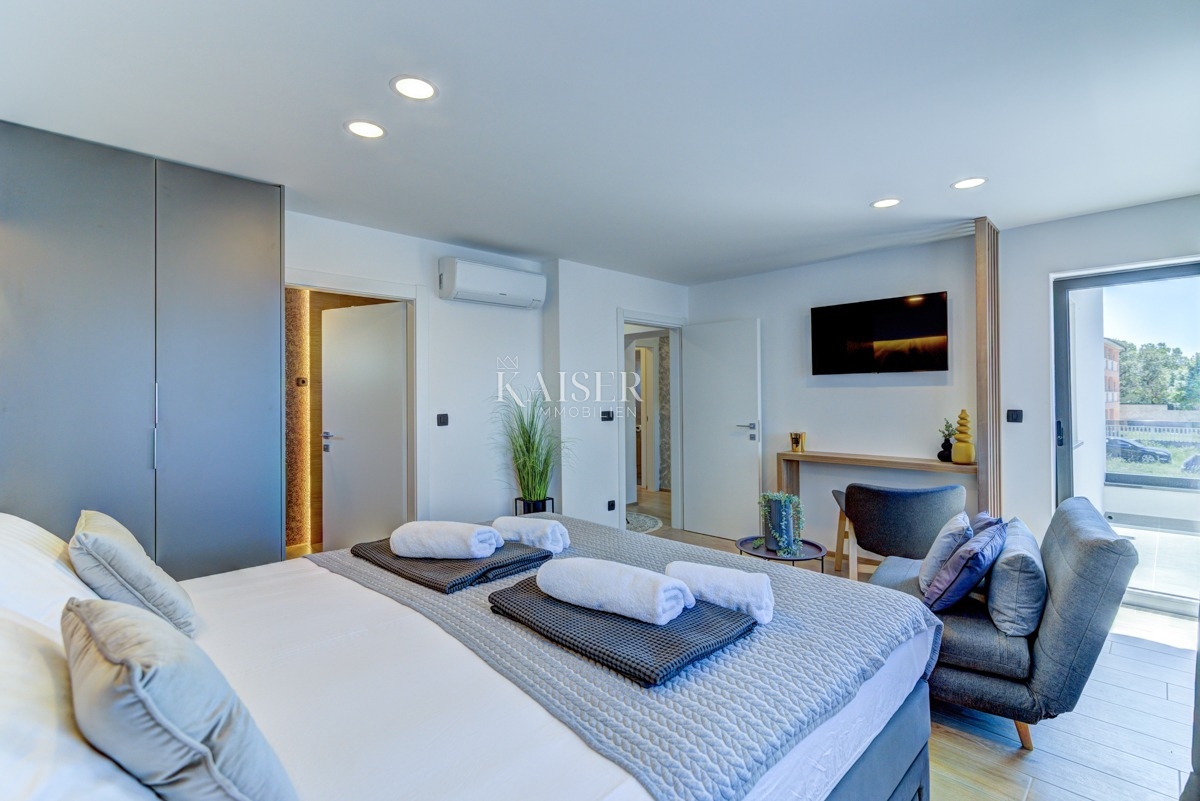 Ville Novi Vinodolski, 302m2