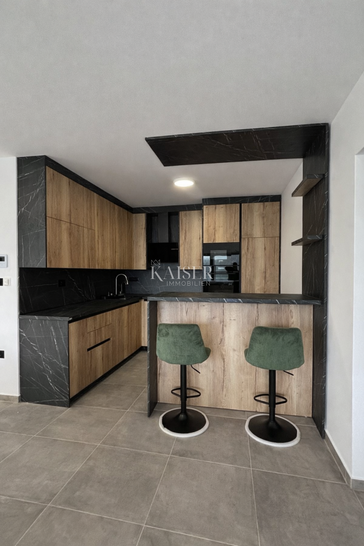 Zara, Privlaka appartamento in una nuova costruzione, 70 m dal mare