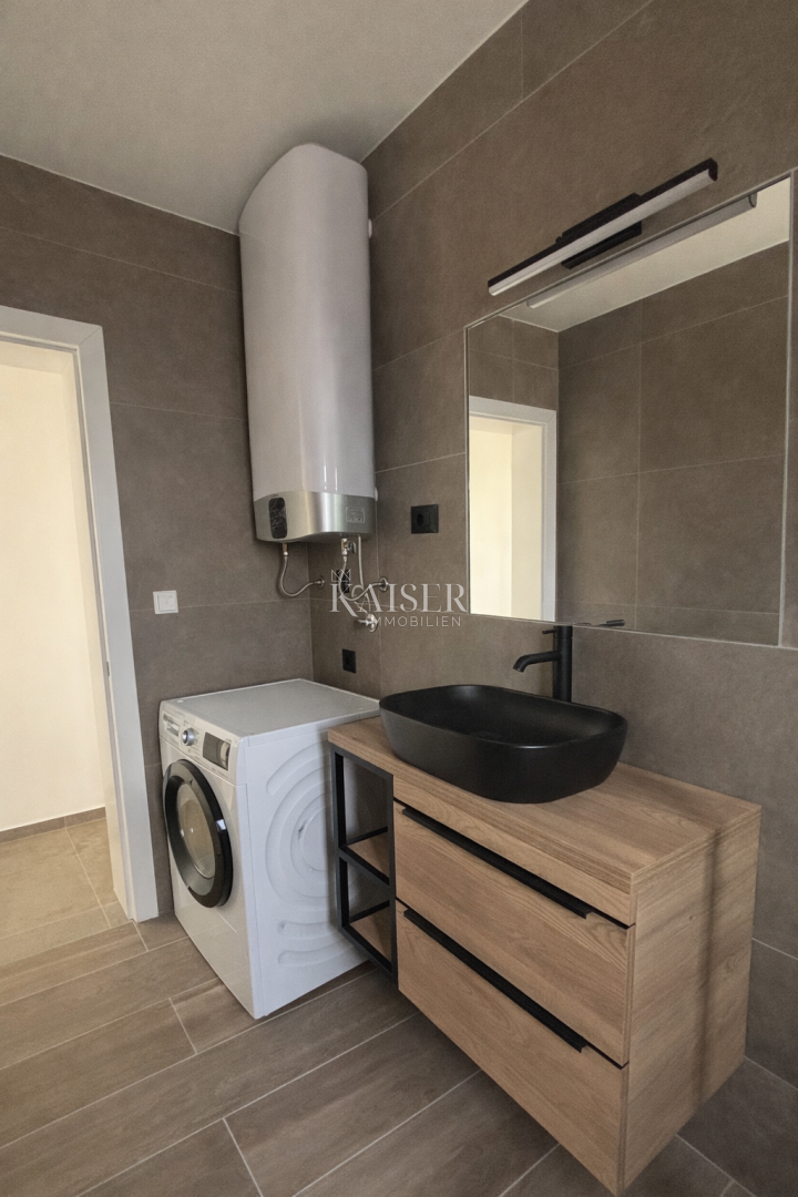 Zara, Privlaka appartamento in una nuova costruzione, 70 m dal mare