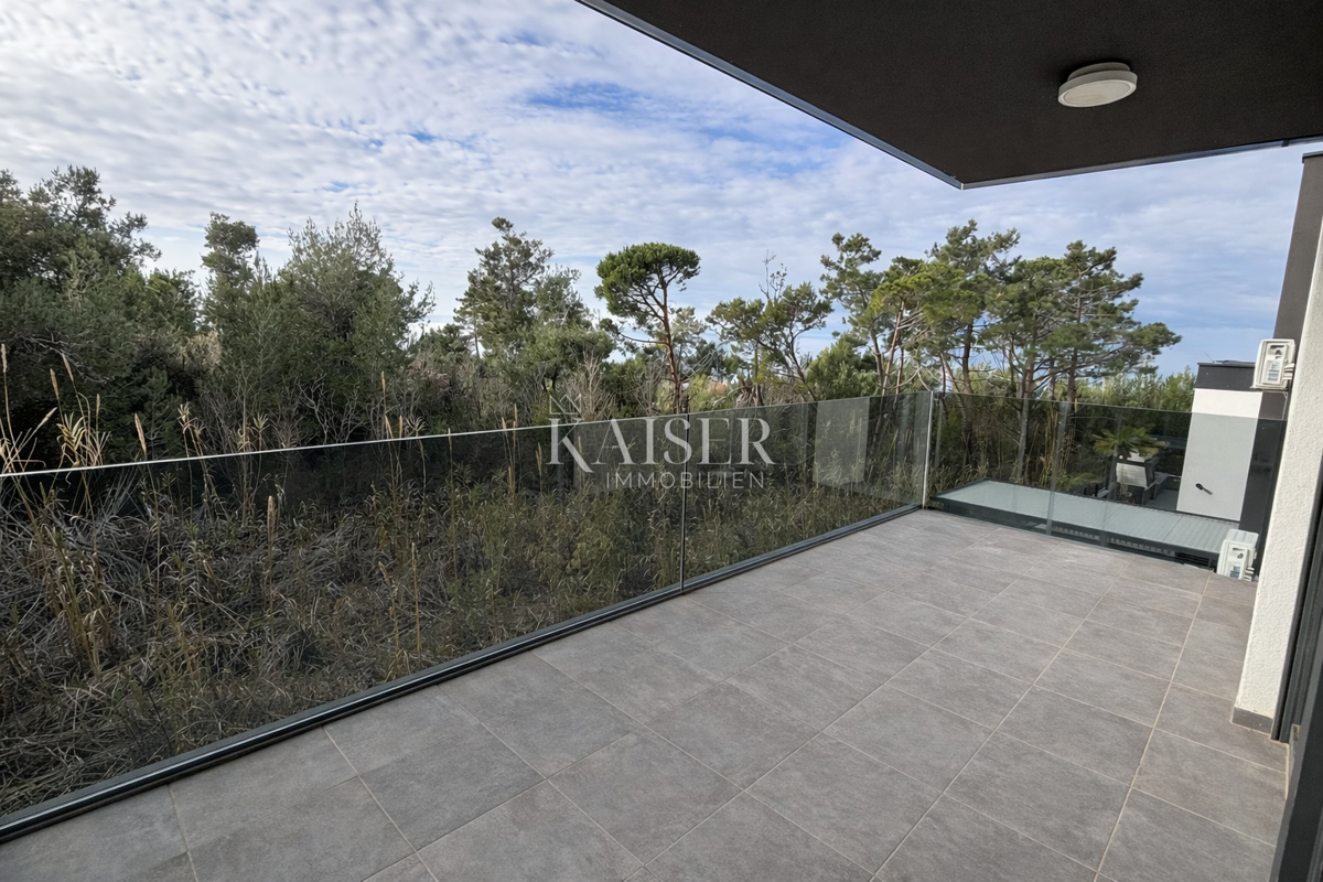 Zara, Privlaka appartamento in una nuova costruzione, 70 m dal mare