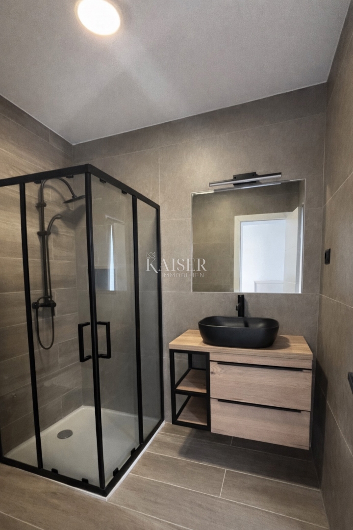 Zara, Privlaka appartamento in una nuova costruzione, 70 m dal mare