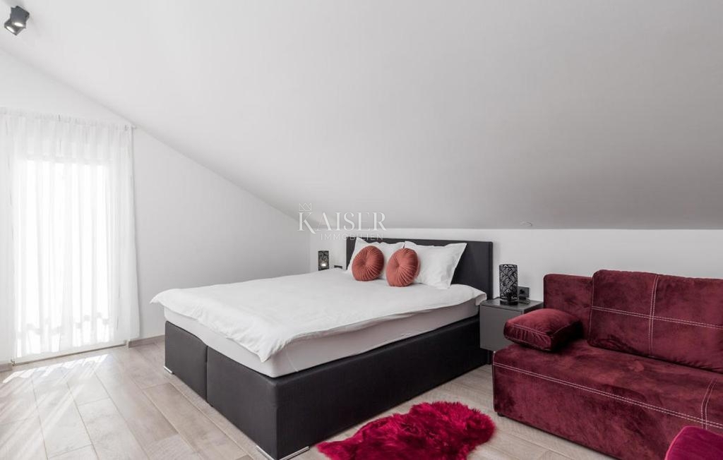 Ville Poljane, Opatija - Okolica, 180m2