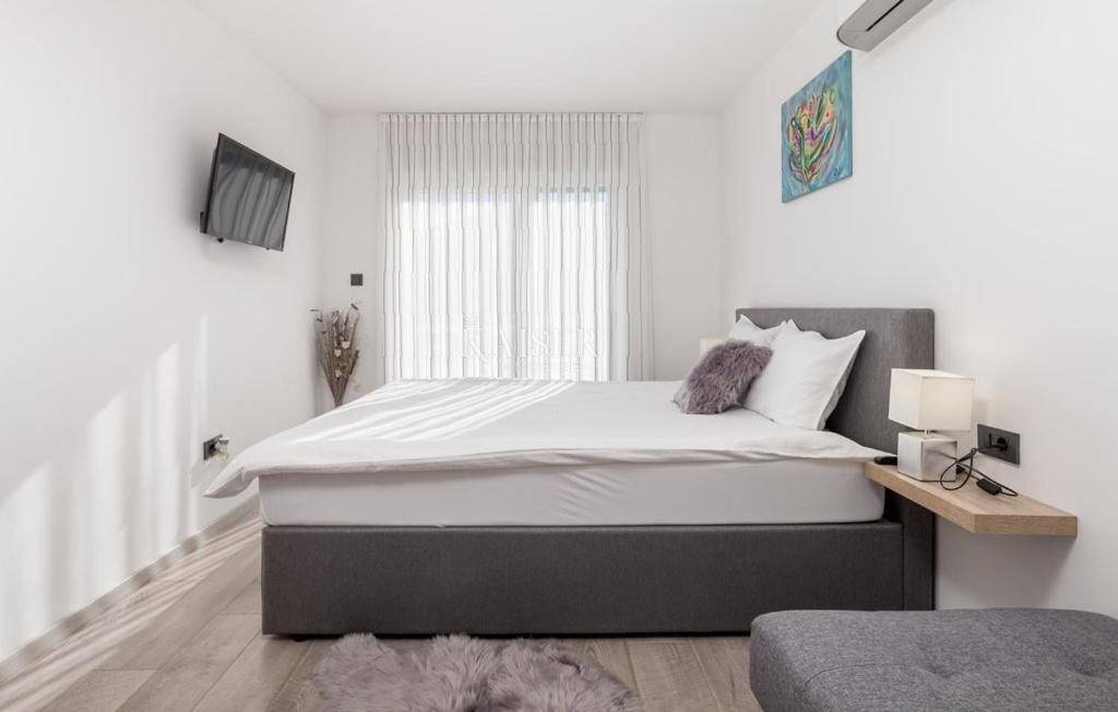 Ville Poljane, Opatija - Okolica, 180m2