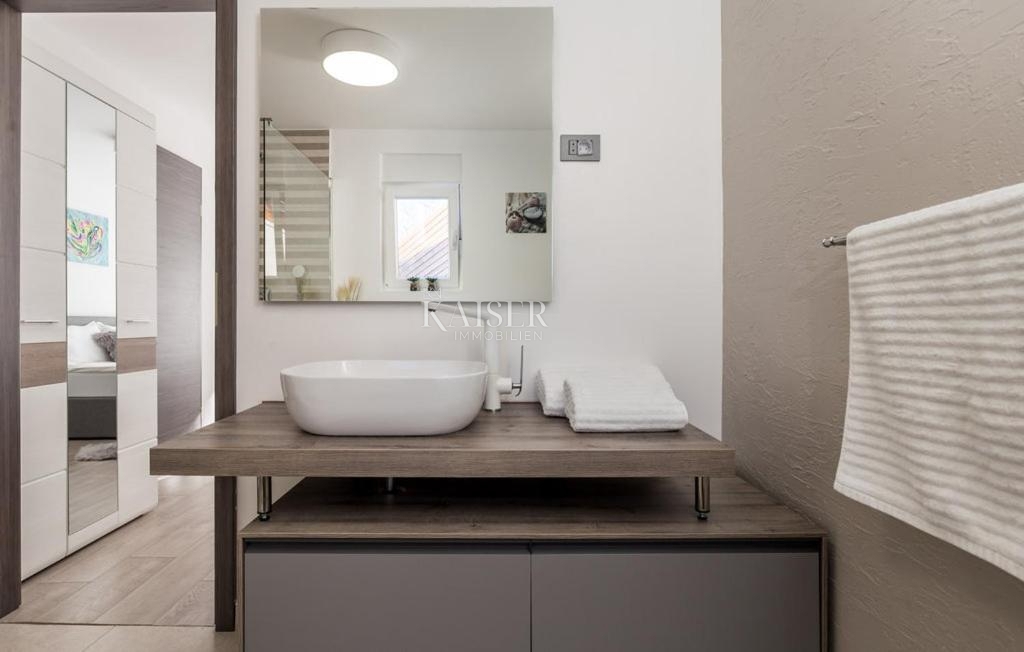 Ville Poljane, Opatija - Okolica, 180m2