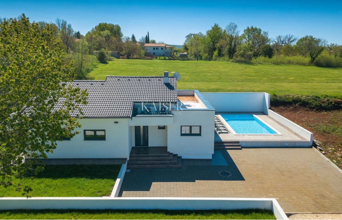 Labin - nuova costruzione con piscina, 125 m2