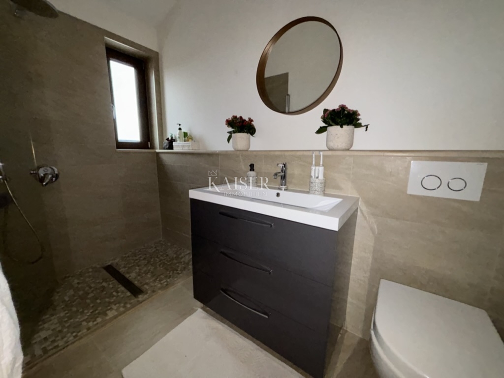 Istria, Barbana - idillio boschivo non lontano dal mare, villa 170 m2
