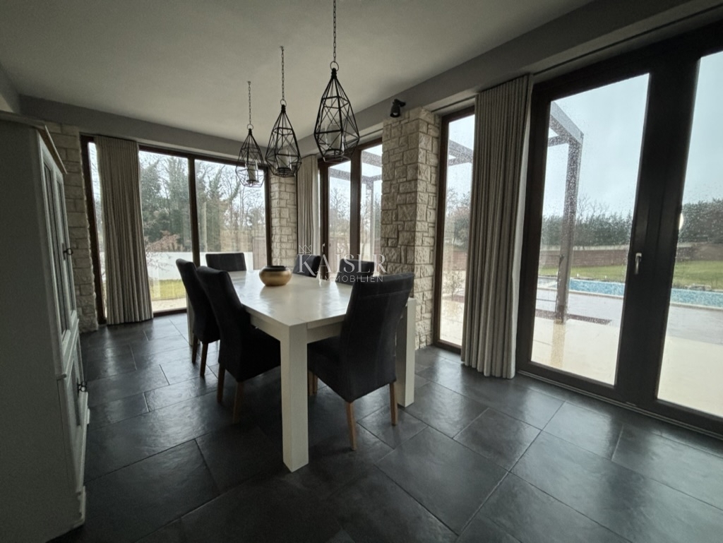 Istria, Barbana - idillio boschivo non lontano dal mare, villa 170 m2