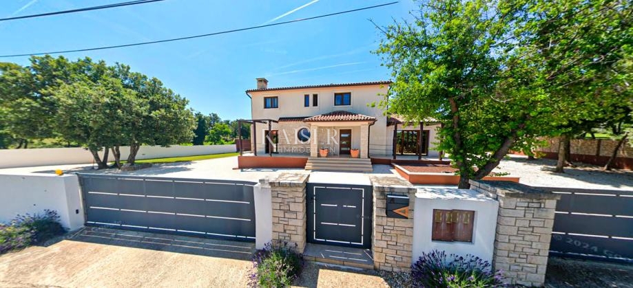 Istria, Barbana - idillio boschivo non lontano dal mare, villa 170 m2