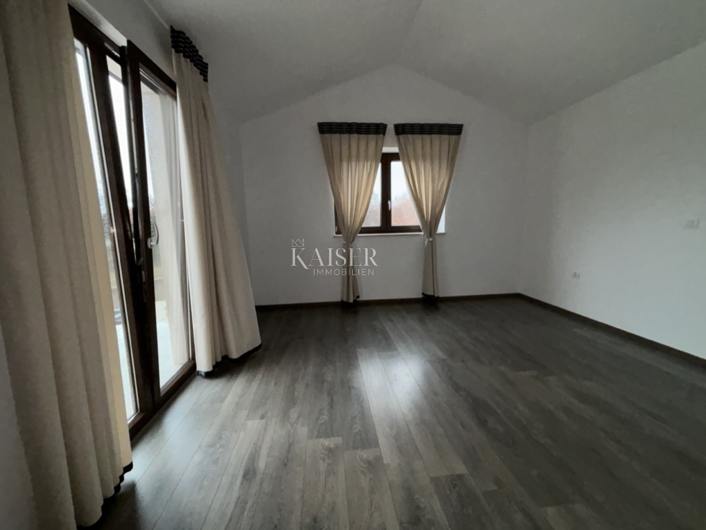 Istria, Barbana - idillio boschivo non lontano dal mare, villa 170 m2