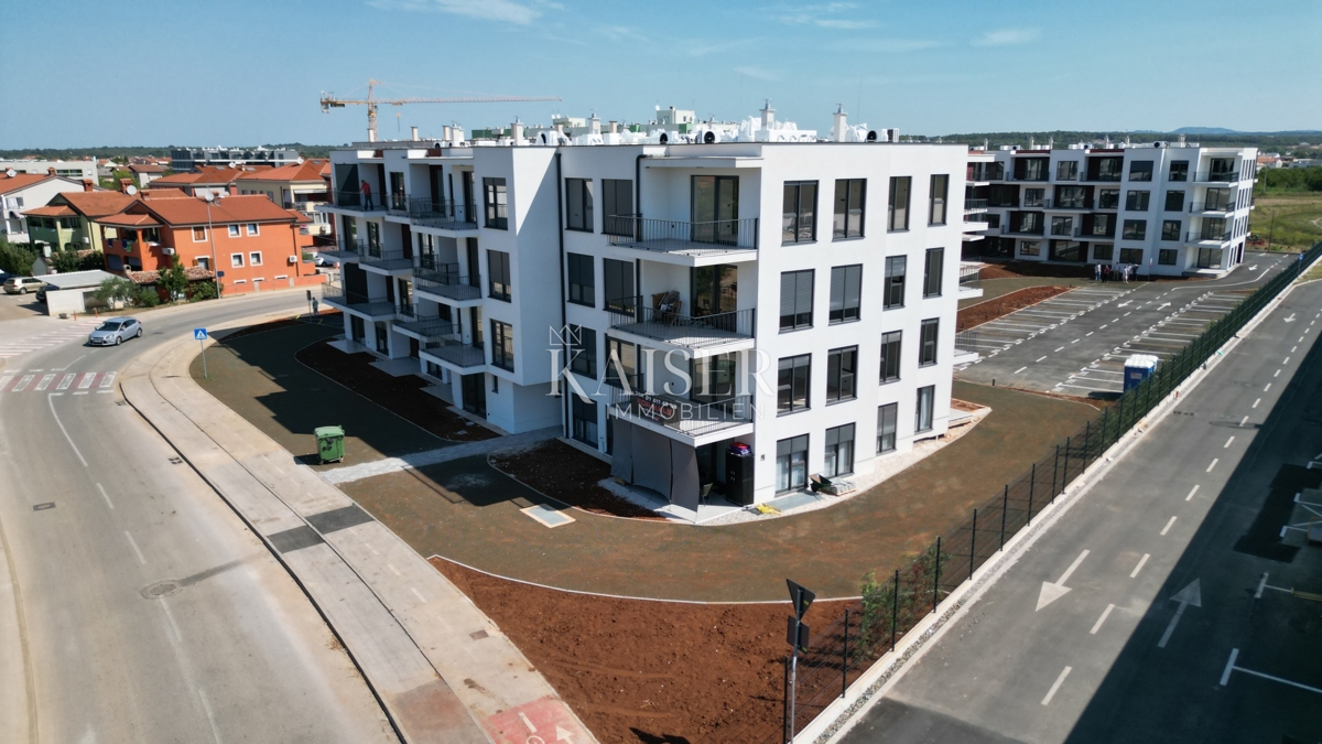 Istria, Umago - appartamento bilocale in nuova costruzione, 66m2, secondo piano, posizione attraente