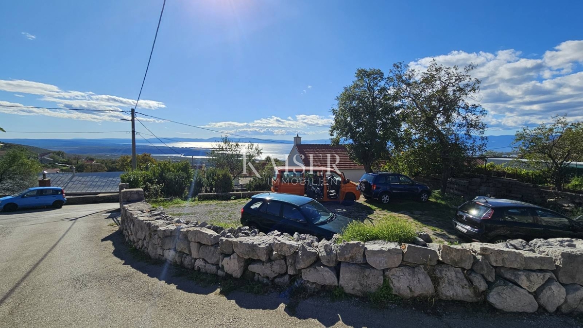 Bakar, Hreljin – Terreno edificabile nel centro della città con una bellissima vista