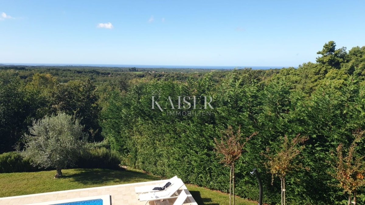 Istria - Parenzo, villa in pietra con vista mare e sauna