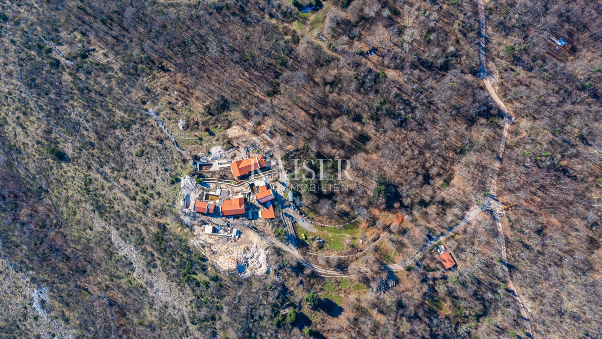 Opatija, Mošćenička Draga – Opportunità per gli investitori, un complesso di ville unico su 5,4 ettari