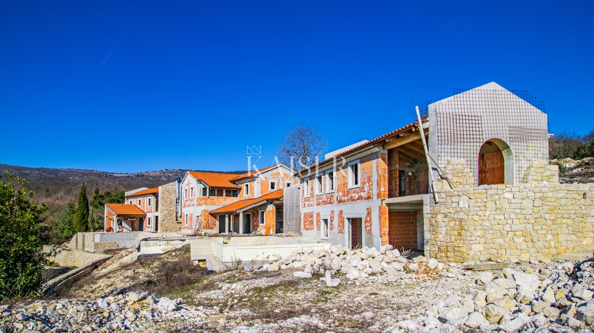 Opatija, Mošćenička Draga – Opportunità per gli investitori, un complesso di ville unico su 5,4 ettari