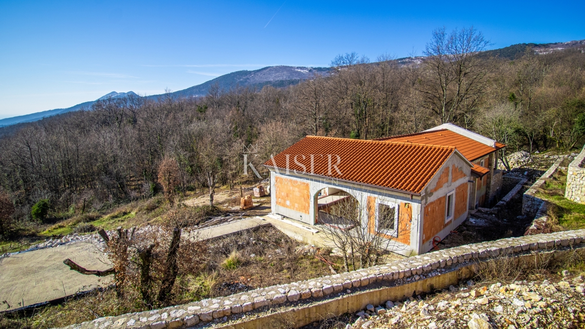 Opatija, Mošćenička Draga – Opportunità per gli investitori, un complesso di ville unico su 5,4 ettari