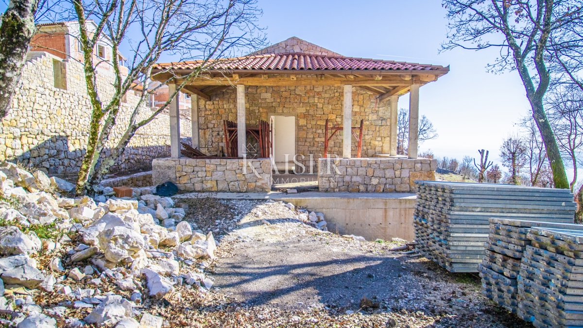 Opatija, Mošćenička Draga – Opportunità per gli investitori, un complesso di ville unico su 5,4 ettari