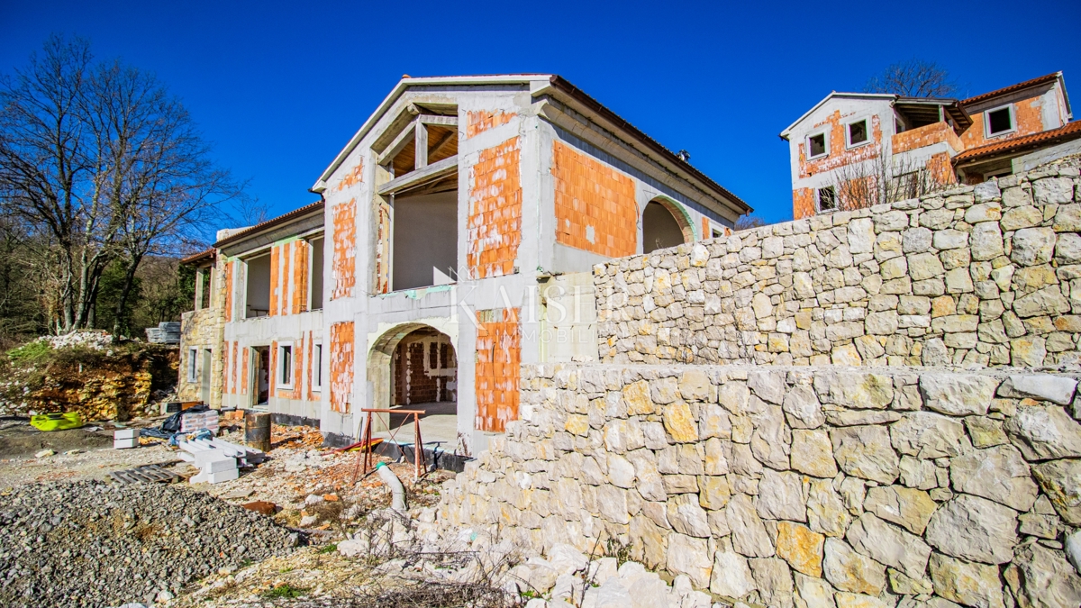 Opatija, Mošćenička Draga – Opportunità per gli investitori, un complesso di ville unico su 5,4 ettari