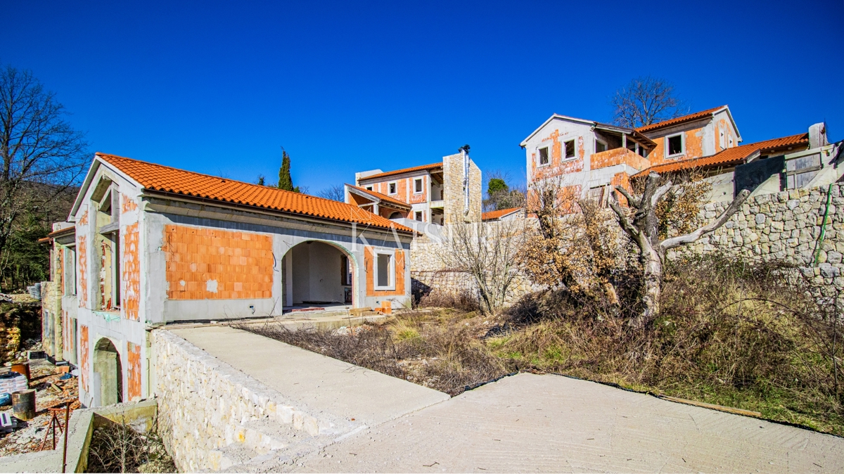 Opatija, Mošćenička Draga – Opportunità per gli investitori, un complesso di ville unico su 5,4 ettari