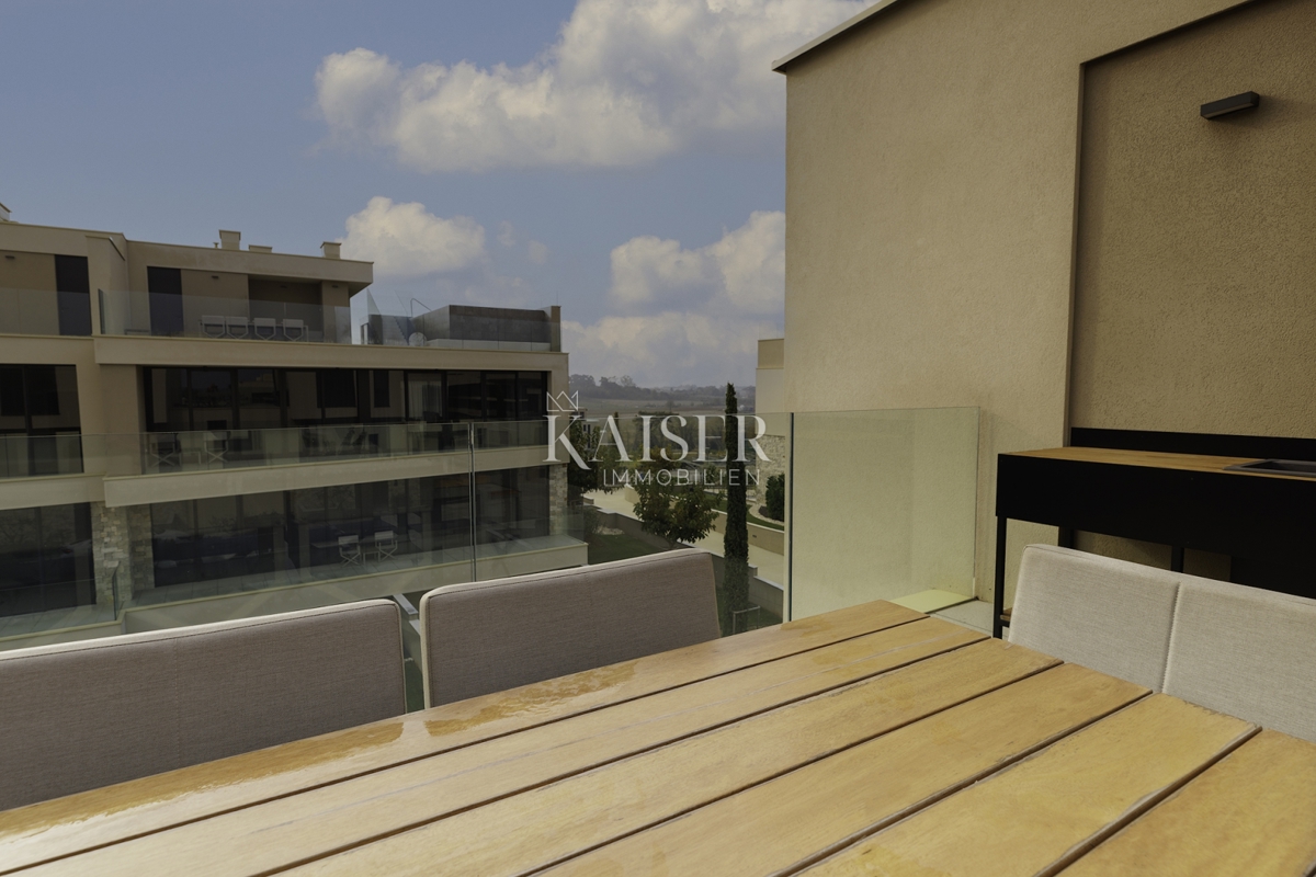 Istria, Umago, Salvore - villa di lusso nel resort, con tre camere da letto, 427m2